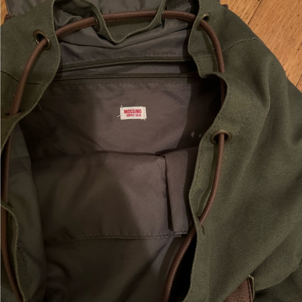Backpack - Picture 2 of 3
